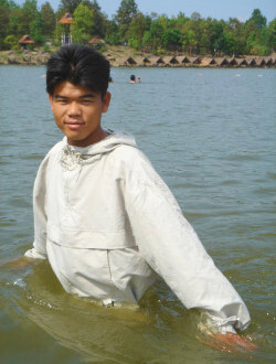 ventile anorak for swimming in a lake